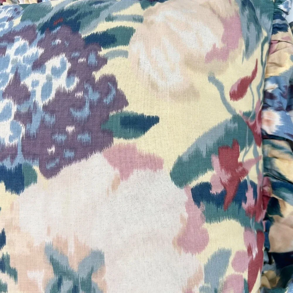 VINTAGE FLORAL RUFFLED THROW PILLOW ZIPPERD SHAM PILLOW INSIDE COTTAGE